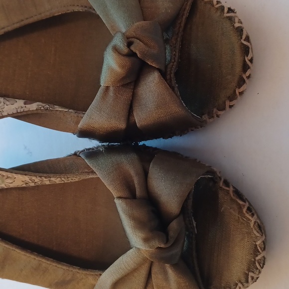 Nue Options sz 8 olive green silk cork wedges peep toe floral lining silk - Picture 2 of 8